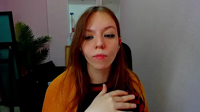 Persephoni online show from November 2025 04:51:01 PM