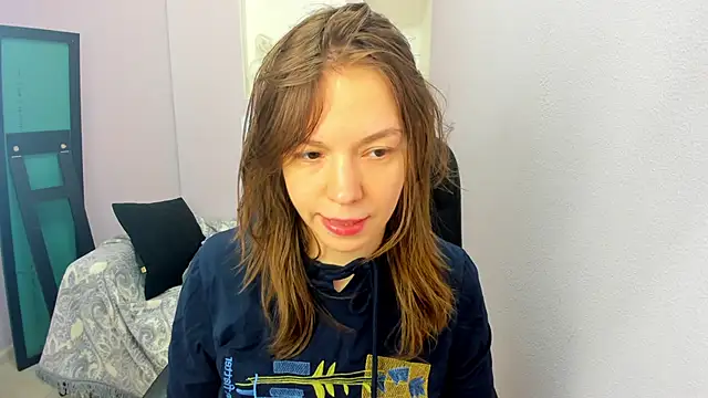 Persephoni online show from March 2026 03:37:01 PM