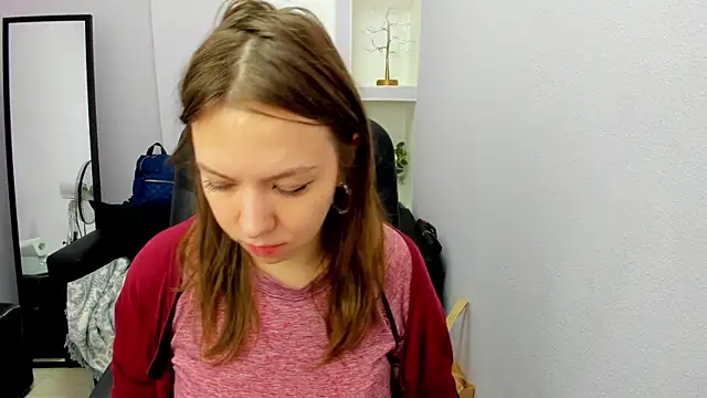 Persephoni online show from April 2026 09:58:02 AM