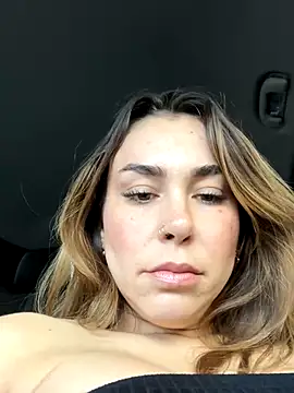 LeaGambit   online show from December 2025 04:46:02 PM