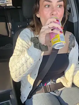 LeaGambit   online show from February 2026 04:35:01 PM