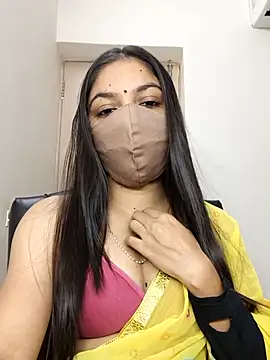 Snapshot of _desigori chatting on April 2026 03:55:01 AM desigori online show from April 2026 03:55:01 AM