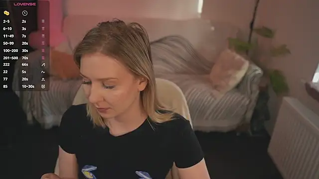 Snapshot of _Killer_Smile_ chatting on February 2025 12:01:02 PM Killer Smile online show from February 2025 12:01:02 PM