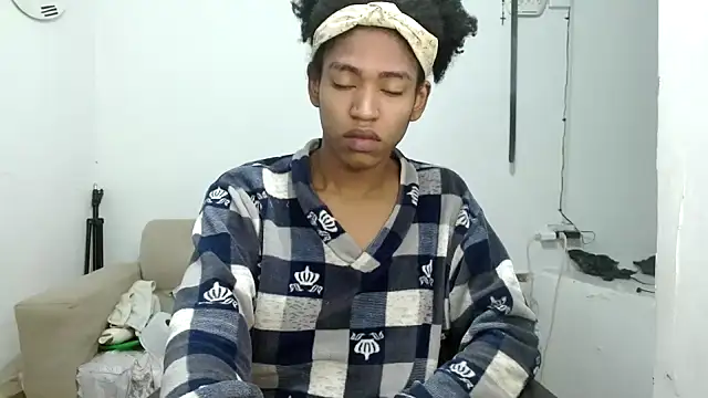 Snapshot of angelamarie1 chatting on September 2025 10:40:01 AM angelamarie1 online show from September 2025 10:40:01 AM