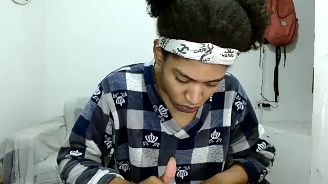 Snapshot of angelamarie1 chatting on October 2025 10:39:02 AM angelamarie1 online show from October 2025 10:39:02 AM