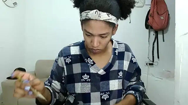 Snapshot of angelamarie1 chatting on November 2025 08:59:02 AM angelamarie1 online show from November 2025 08:59:02 AM