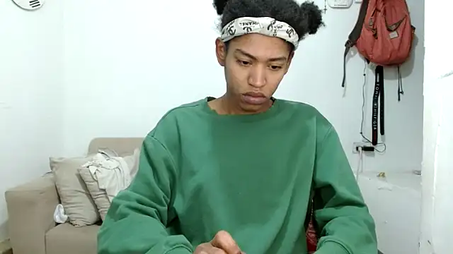 Snapshot of angelamarie1 chatting on November 2025 09:34:02 AM angelamarie1 online show from November 2025 09:34:02 AM