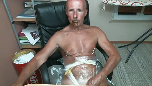 olibrius71 online show from September 2025 06:32:02 PM