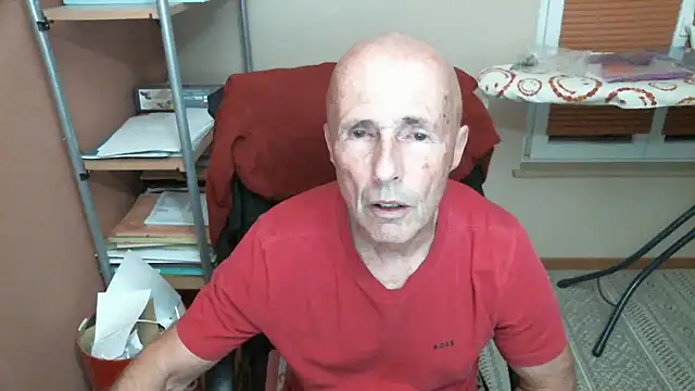 Snapshot of olibrius71 chatting on March 2026 10:23:01 PM olibrius71 online show from March 2026 10:23:01 PM