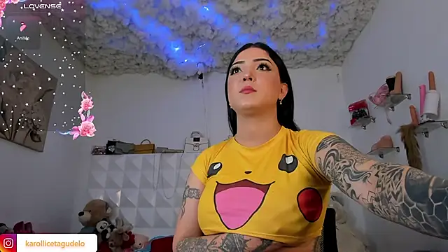 Snapshot of Karol_Green_Motorcycle chatting on January 2025 10:27:02 AM Karol Green Motorcycle online show from January 2025 10:27:02 AM