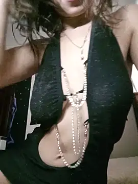 Snapshot of MINI_Petite chatting on June 2026 05:15:01 PM MINI Petite online show from June 2026 05:15:01 PM