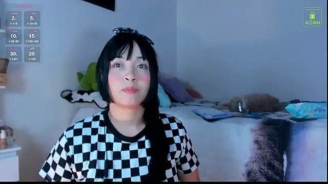 miaa-lee online show from October 2025 02:26:01 AM