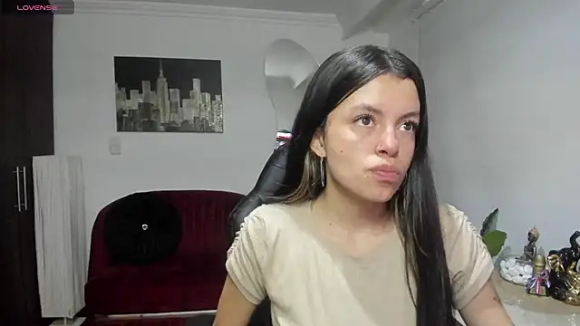 Snapshot of Meghan320 chatting on October 2025 11:40:02 AM Meghan320 online show from October 2025 11:40:02 AM