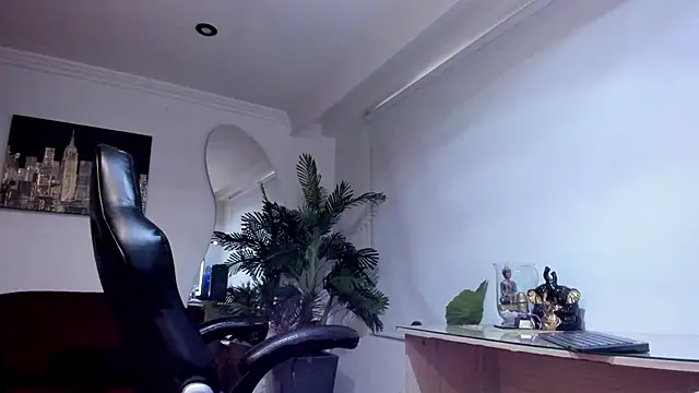 Meghan320 online show from March 2026 11:36:01 AM