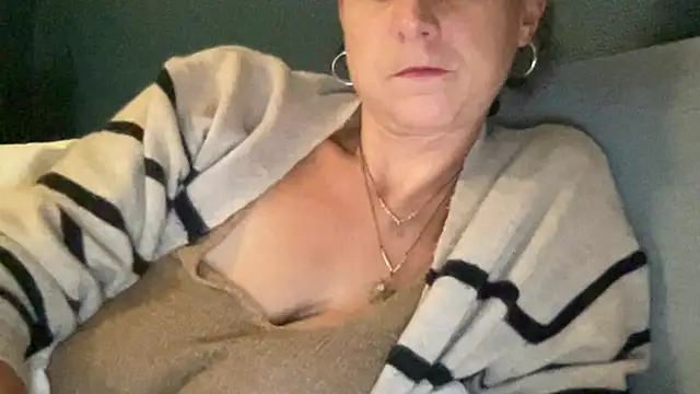 Sexy-Mel online show from February 2026 05:57:02 PM