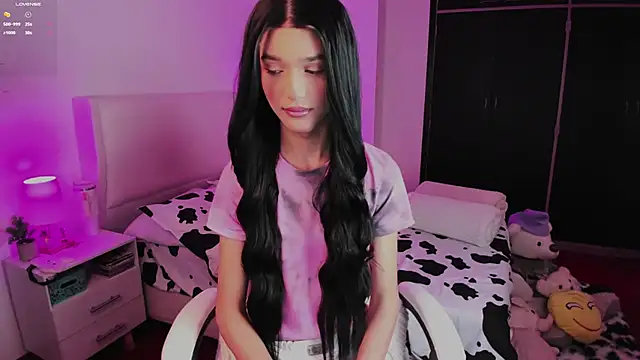 Ainhoads online show from October 2025 03:13:01 PM