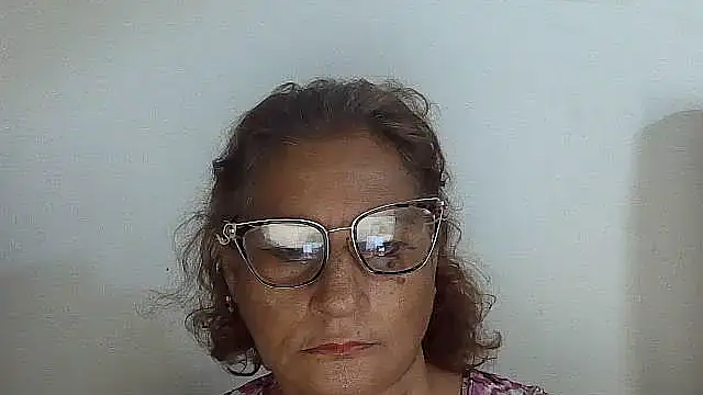 Snapshot of charrysexy1 chatting on December 2025 12:21:01 PM charrysexy1 online show from December 2025 12:21:01 PM