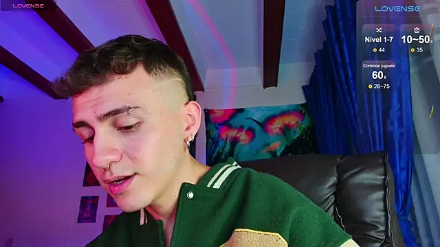 Snapshot of dimitri-bilak chatting on March 2025 02:34:01 AM dimitri-bilak online show from March 2025 02:34:01 AM