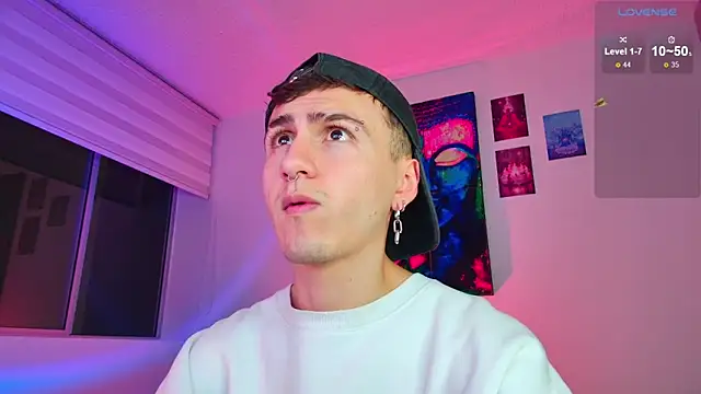 Snapshot of dimitri-bilak chatting on November 2025 12:21:02 AM dimitri-bilak online show from November 2025 12:21:02 AM