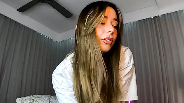 Snapshot of SashaJade_ chatting on January 2026 11:20:01 PM SashaJade online show from January 2026 11:20:01 PM