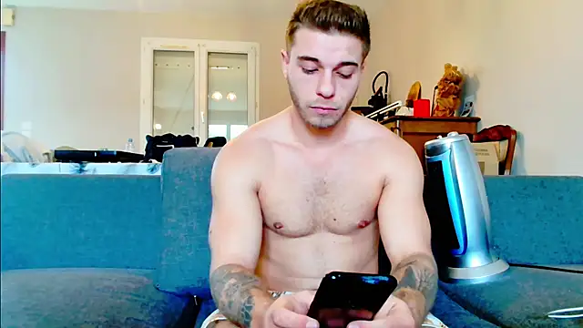 Snapshot of Elkafit28 chatting on March 2025 11:01:02 AM Elkafit28 online show from March 2025 11:01:02 AM