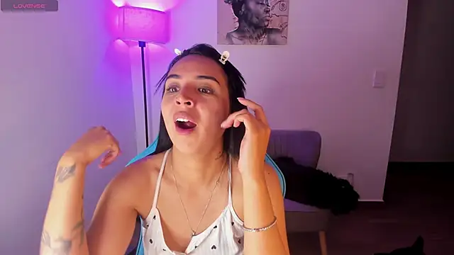 Miss Nicole online show from April 2026 12:57:01 AM