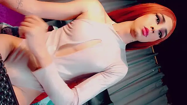 Snapshot of CharlotteBigCock chatting on January 2025 04:04:01 PM CharlotteBigCock online show from January 2025 04:04:01 PM