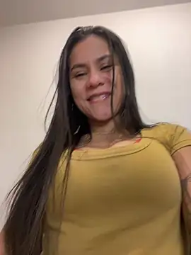 Snapshot of Reggie-Liam chatting on January 2025 03:18:02 AM Reggie-Liam online show from January 2025 03:18:02 AM