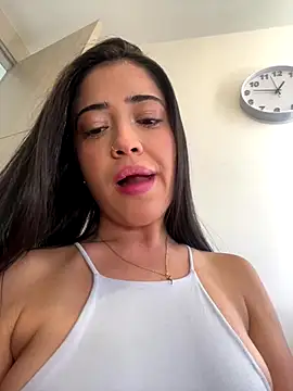 Snapshot of Reggie-Liam chatting on September 2025 05:51:02 PM Reggie-Liam online show from September 2025 05:51:02 PM