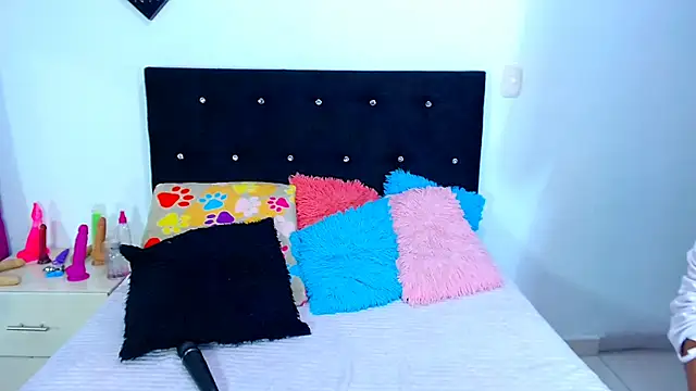 Jenng18 online show from November 2025 05:00:02 AM