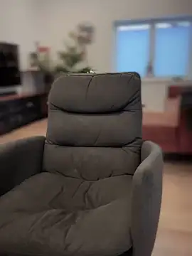 Snapshot of Suesse_Schnitte chatting on December 2024 12:16:02 PM Suesse Schnitte online show from December 2024 12:16:02 PM