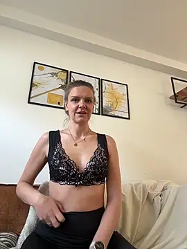 Snapshot of Suesse_Schnitte chatting on March 2026 08:30:01 AM Suesse Schnitte online show from March 2026 08:30:01 AM