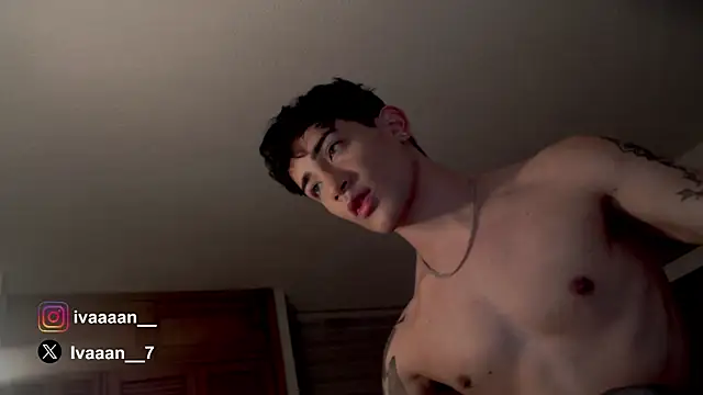 ivaaaan  online show from December 2024 09:24:02 PM