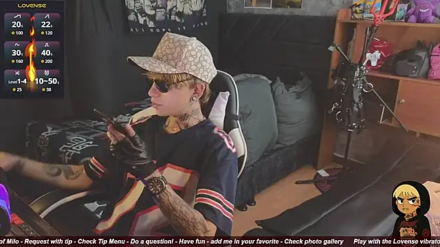 AcidMilo online show from December 2025 05:31:02 PM