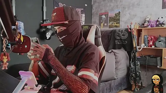 Snapshot of AcidMilo chatting on January 2026 02:31:01 PM AcidMilo online show from January 2026 02:31:01 PM