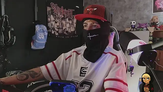 Snapshot of AcidMilo chatting on February 2026 06:57:01 PM AcidMilo online show from February 2026 06:57:01 PM