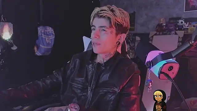 Snapshot of AcidMilo chatting on March 2026 07:30:02 PM AcidMilo online show from March 2026 07:30:02 PM