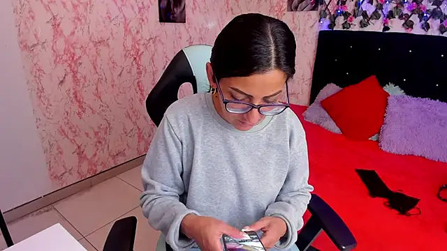 alma blue online show from December 2024 04:35:02 PM