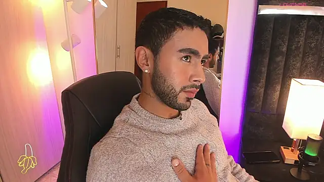 ItsMeEros online show from December 2025 10:27:02 PM