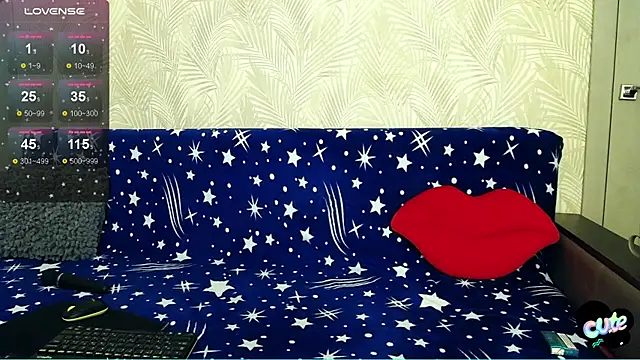 Millanorze online show from October 2025 10:21:02 PM