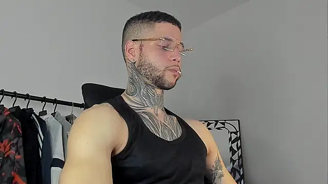  jamesleandros1 online show from November 2025 09:03:01 PM