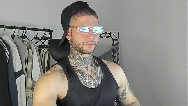  jamesleandros1 online show from November 2025 11:16:02 PM