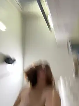 Snapshot of perlacobre999 chatting on April 2026 10:03:01 PM perlacobre999 online show from April 2026 10:03:01 PM