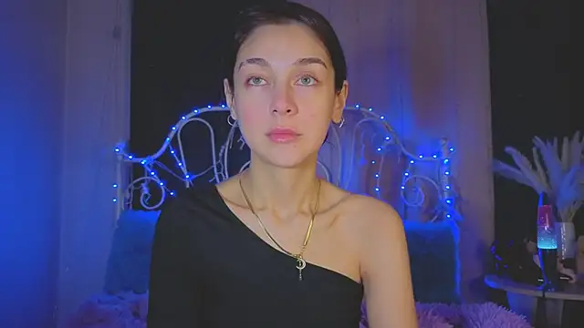 Funny Bunny online show from September 2025 11:17:01 PM