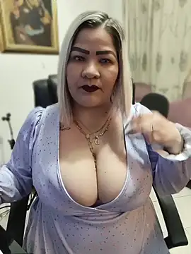 Dalessa Bigtits online show from June 2026 12:02:02 AM
