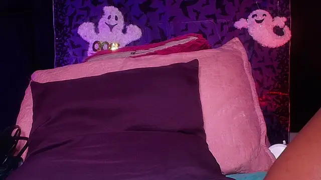 naomi kyse online show from October 2025 03:07:02 AM