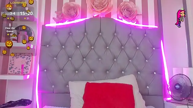 Snapshot of Star-Fire chatting on October 2025 08:42:01 PM Star-Fire online show from October 2025 08:42:01 PM