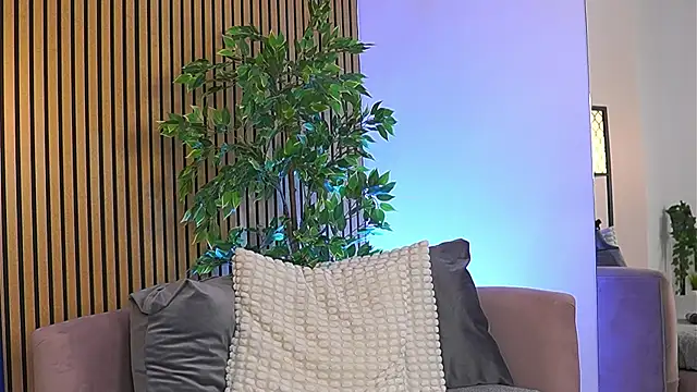 Snapshot of Avril_Cyrus chatting on June 2026 05:56:02 AM Avril Cyrus online show from June 2026 05:56:02 AM