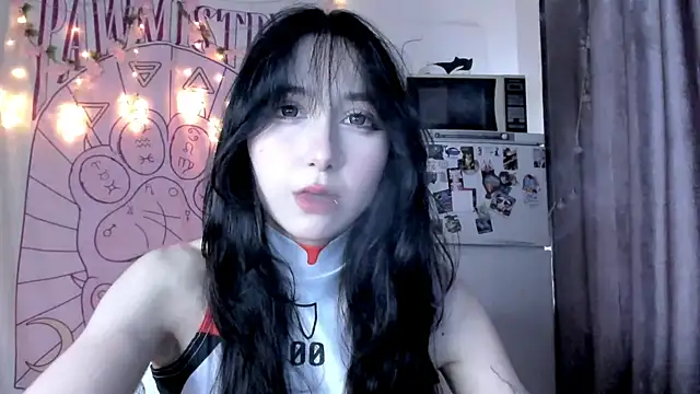 Holy420lolii online show from April 2026 03:20:02 PM