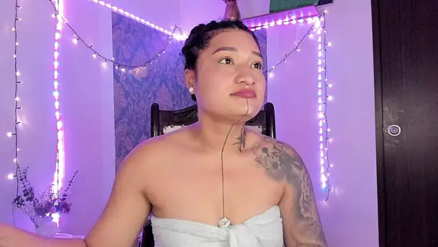 Eva Lee  online show from March 2026 09:48:01 AM